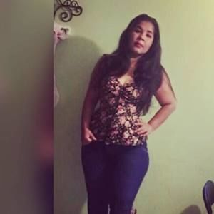 Meet your Posher, Esthela