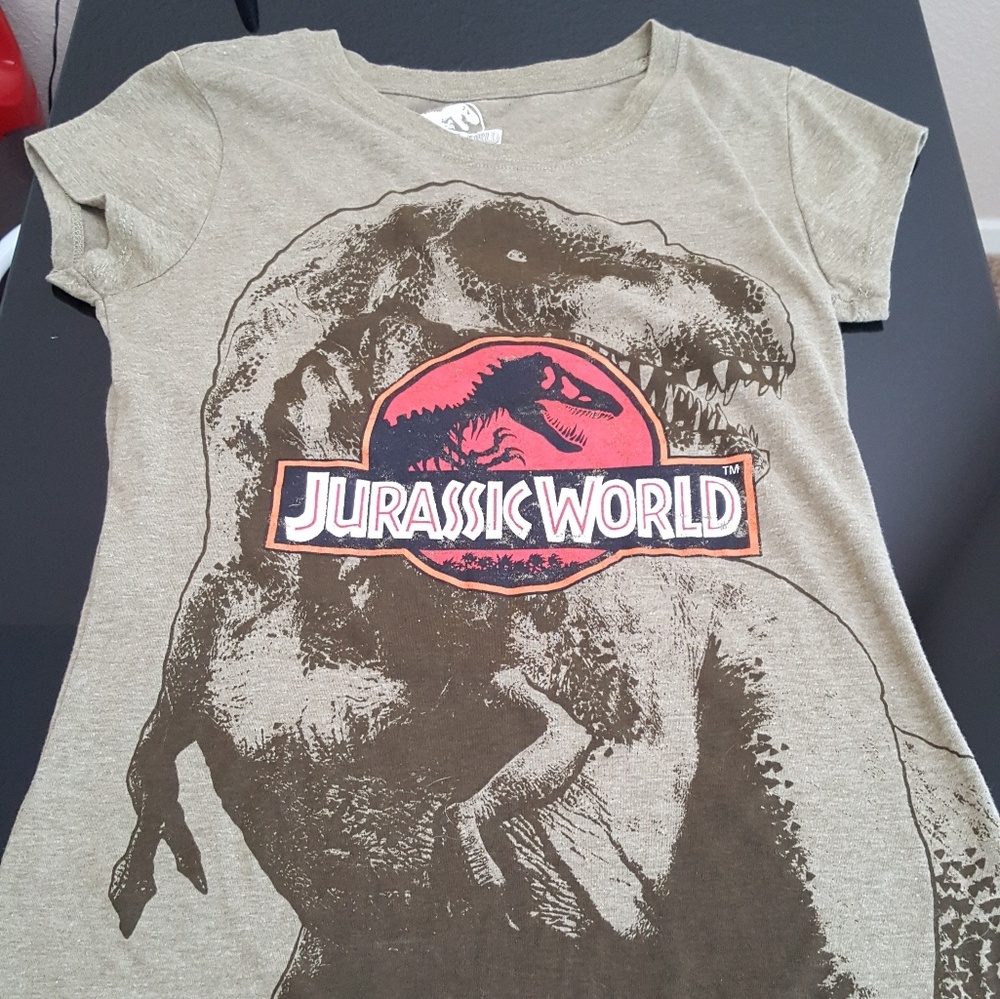 Jurassic World t shirt