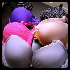Set of 5 Victoria secret bras all 36C