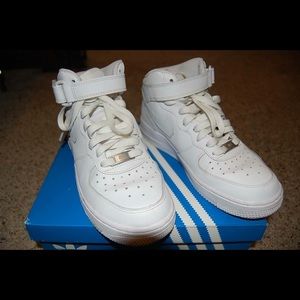 Nike air force 1s high top