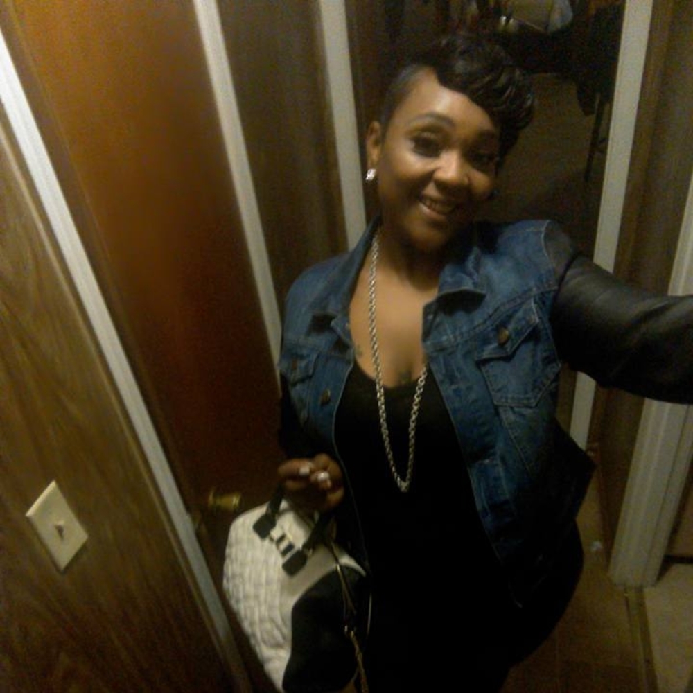 Meet your Posher, Dena