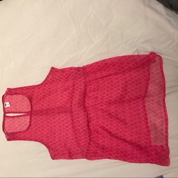 4 tank tops - Picture 2 of 5