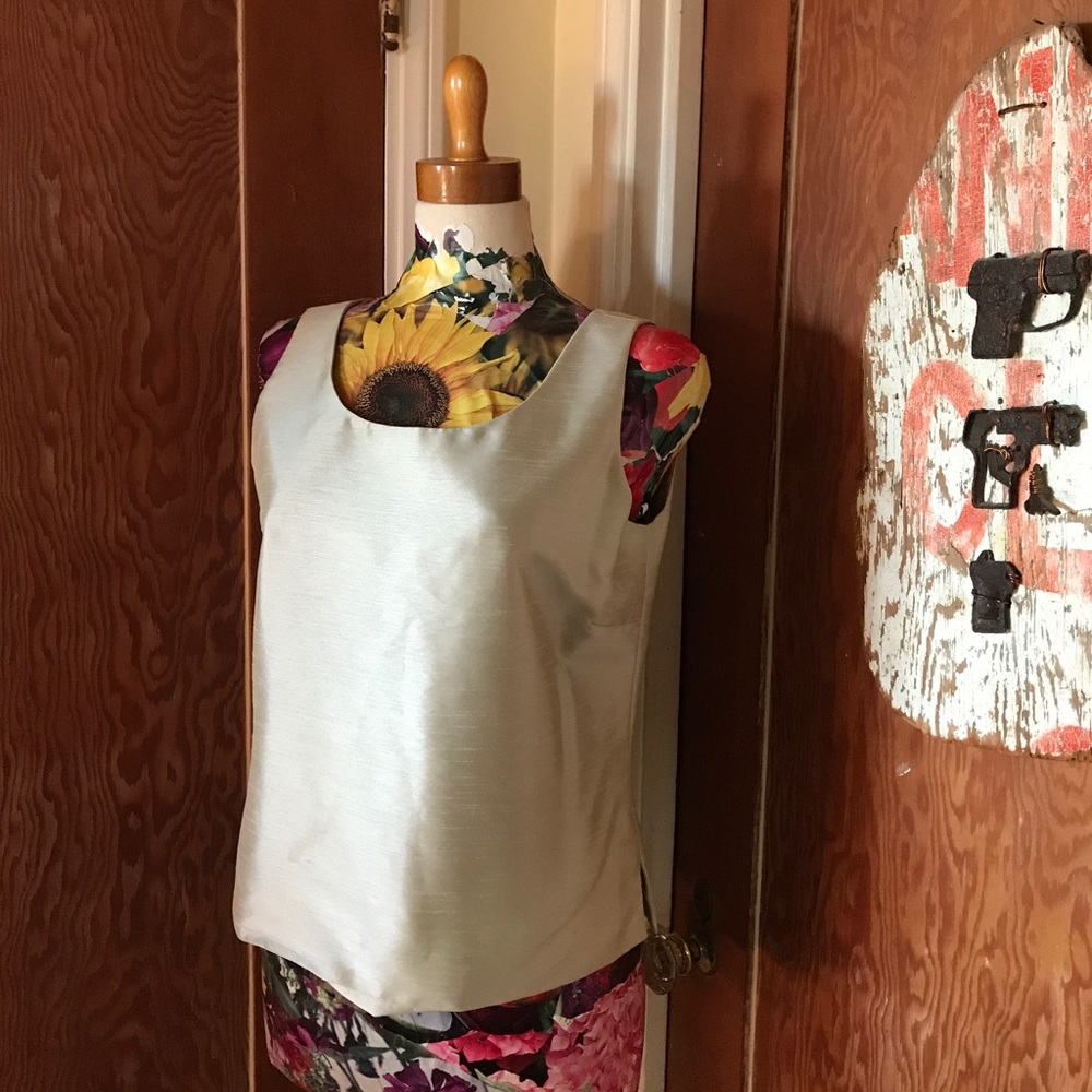 Larry Levine, Eastern Inspired Jacket & Shell 10p - image 6