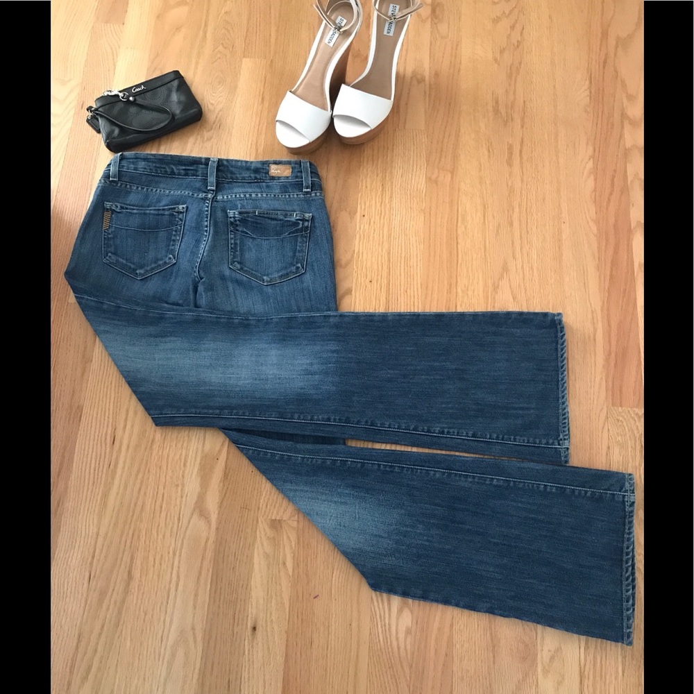 Paige Hollywood Hills Classic Rise Jeans Size 27.