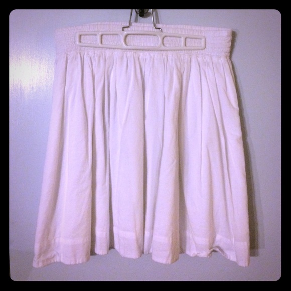 Banana Republic white skirt - Picture 1 of 2