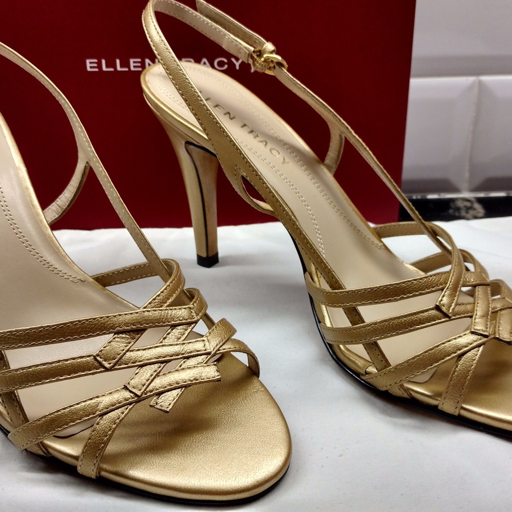 New w/ Box Ellen Tracy Strappy Heels