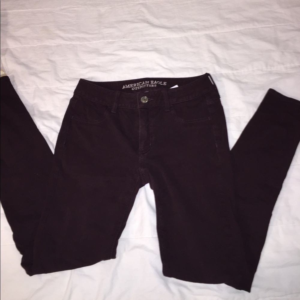 maroon american eagle super stretch