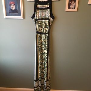 ❌Sold❌Green patterned maxi dress