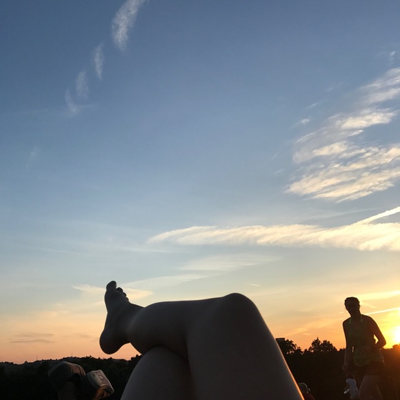 Meet Your Posher! - Picture 1 of 2