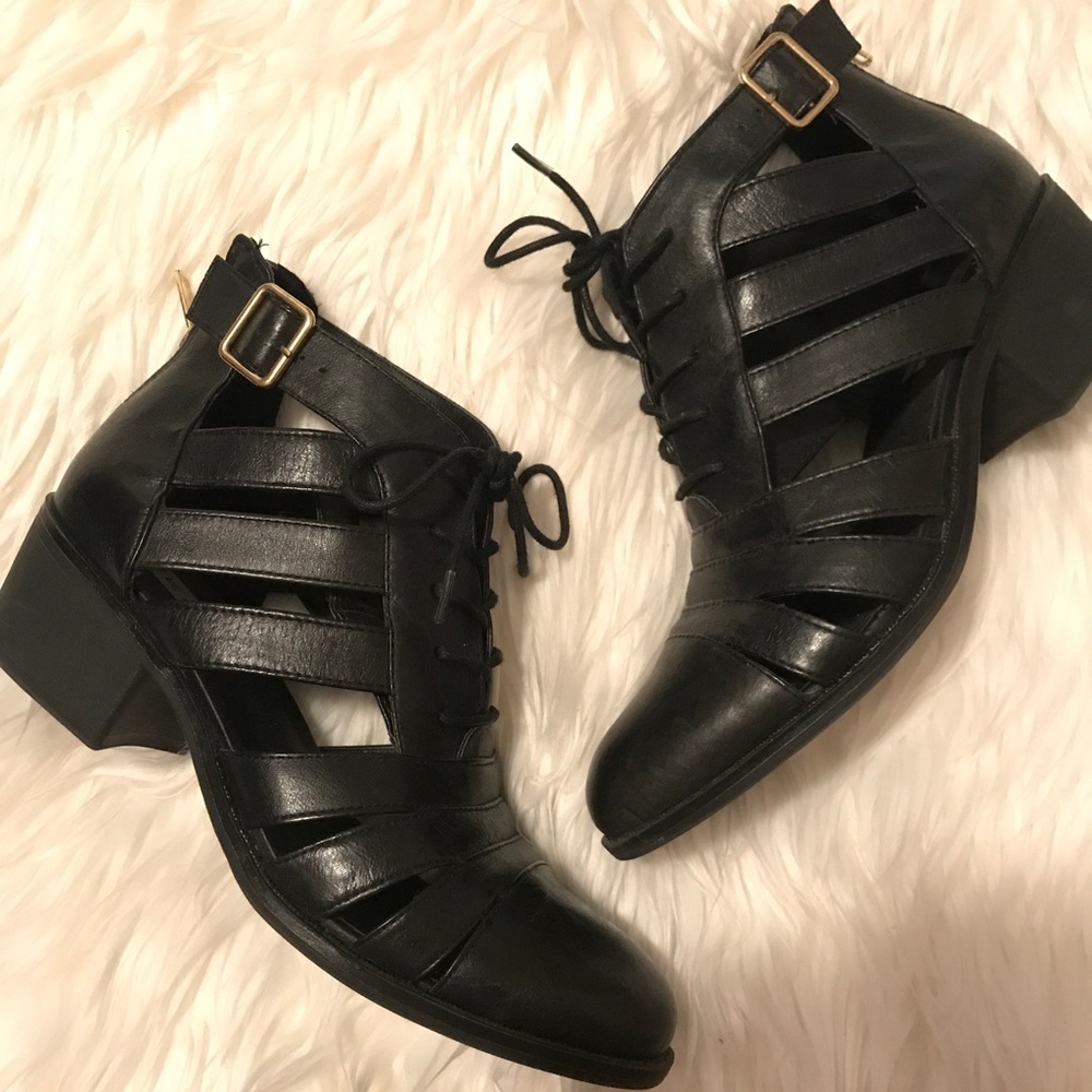 Steve Madden strappy booties