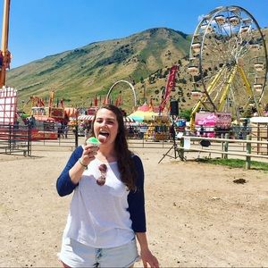 Meet your Posher, Helen catherine