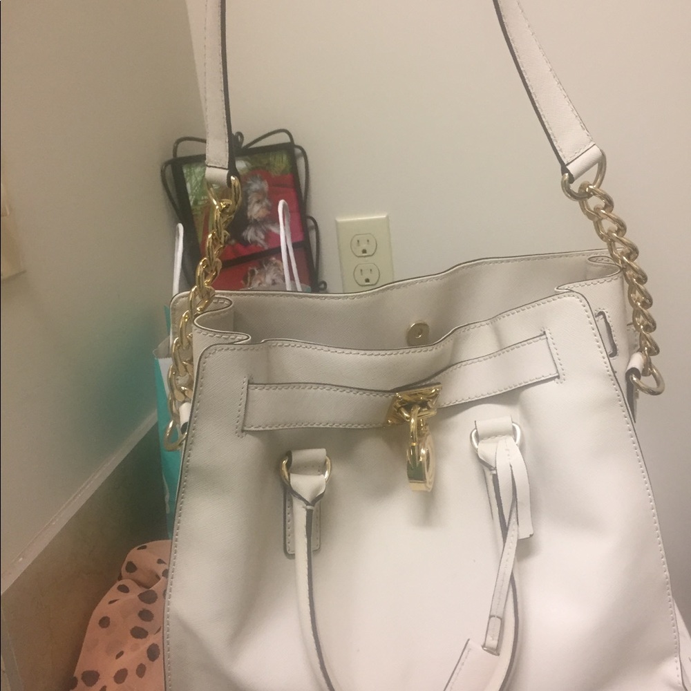 Michael kors purse - Picture 3 of 6