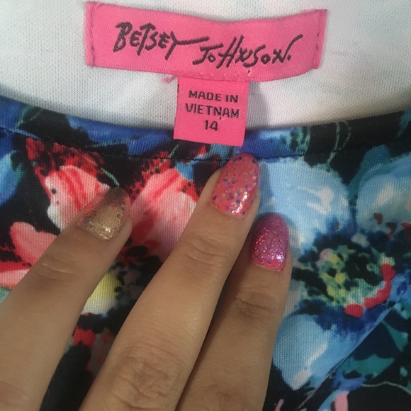 ⚡️SOLD! Betsey Johnson floral crop tank Sz 14 A - Picture 4 of 6