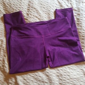 Fabletics Purple Salar Capris Crops M