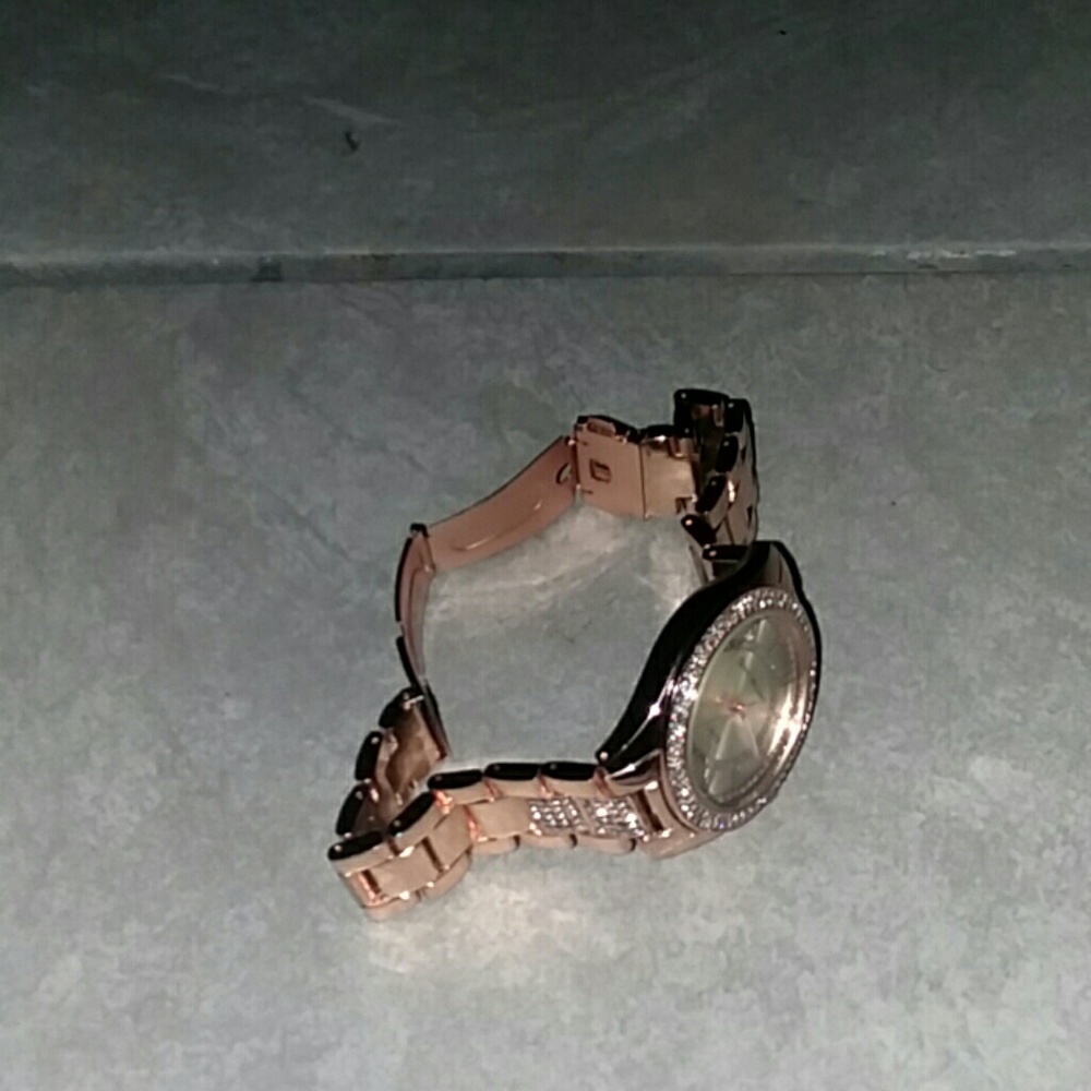 Watch - Picture 2 of 6