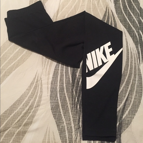 Nike Pants - Nike black leggings