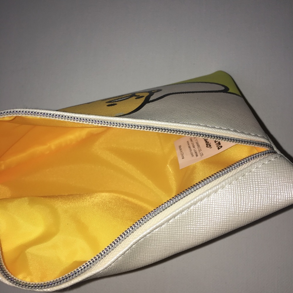 make up bag - Picture 3 of 3