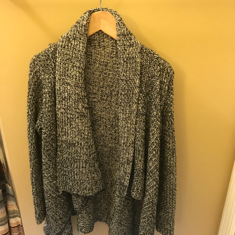 Brandy Melville Shrug