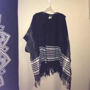 Forever21 Plus Soft Hooded Short-sleeved Poncho