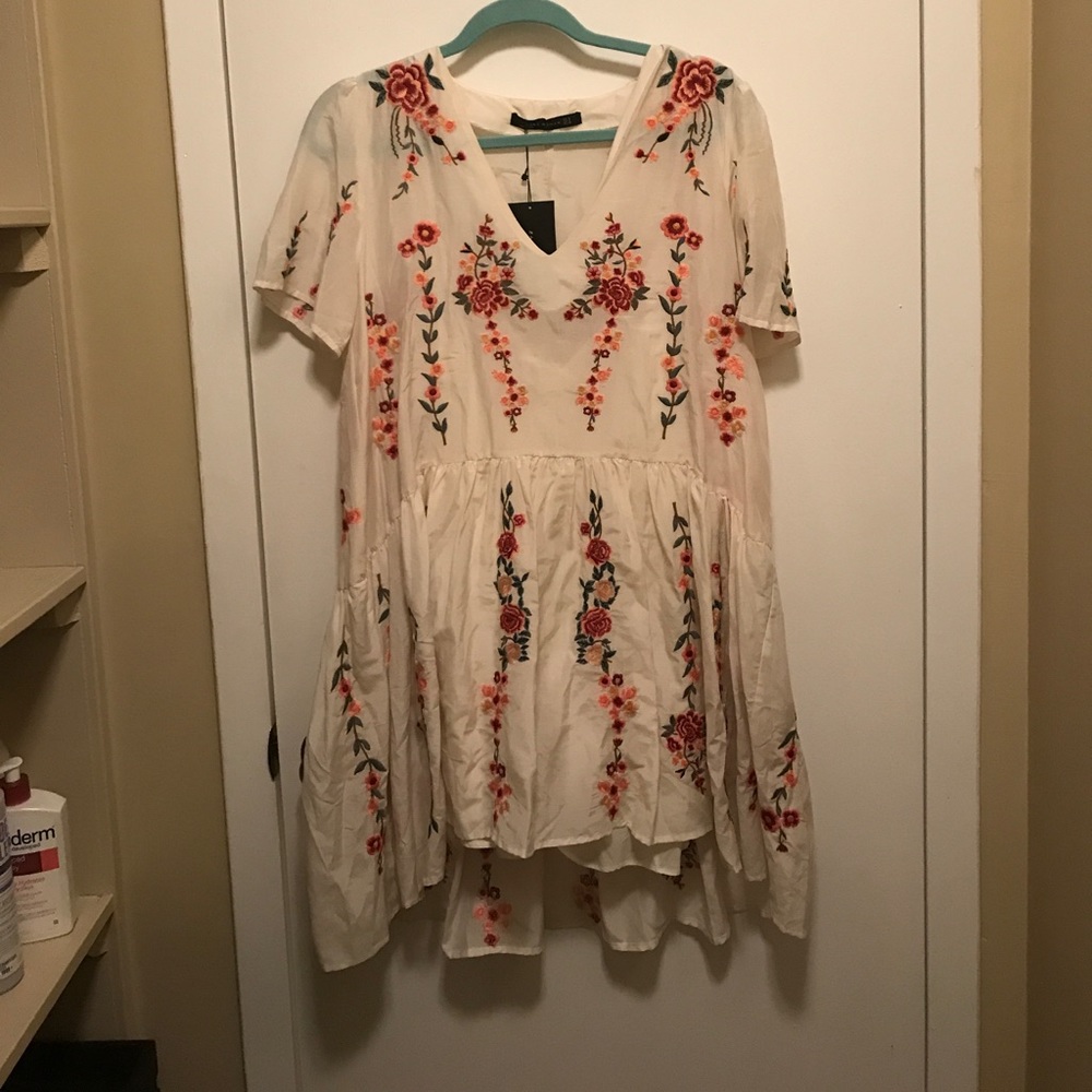 ZARA white embroidered floral dress