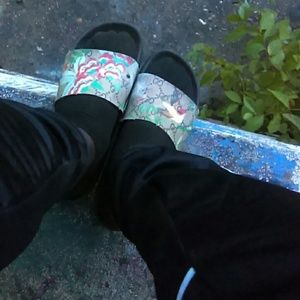 Gucci flip flops