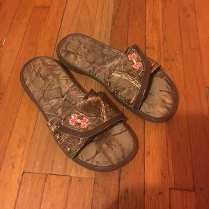 Camo Underarmour slides