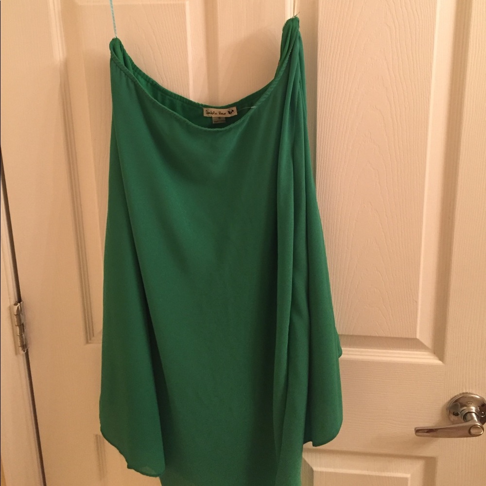 Green stunning dress 💚
