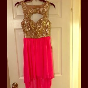 Beautiful hi low dress!!