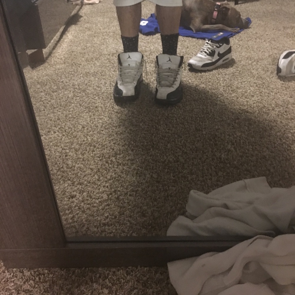 Jordan taxi 12s used good condition