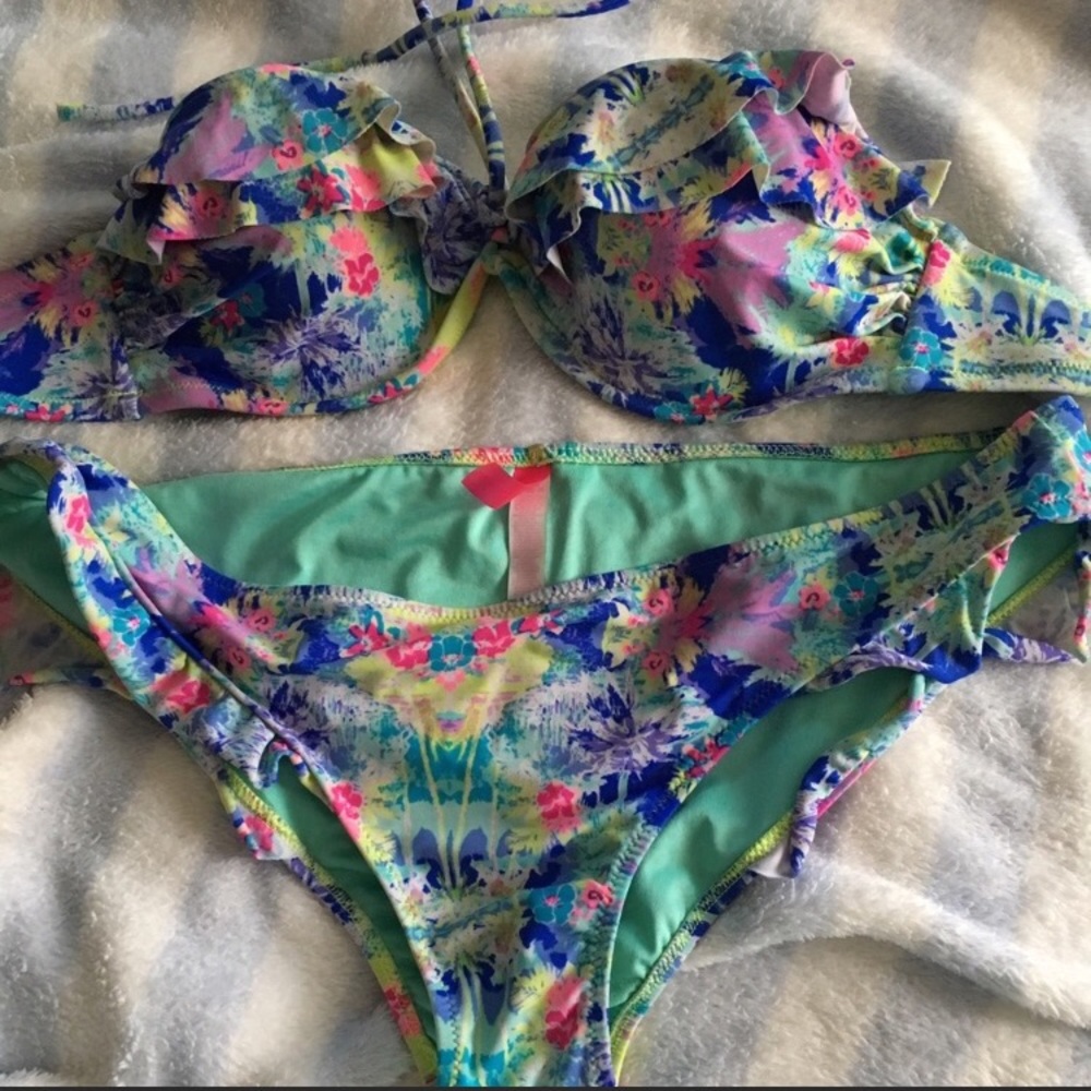 Victoria secret bathing suit bottoms