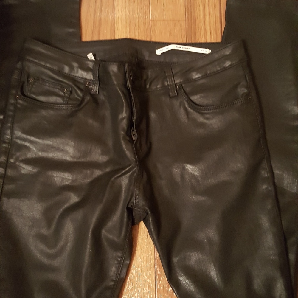 Zara Distressed  Slim Fit Jeans