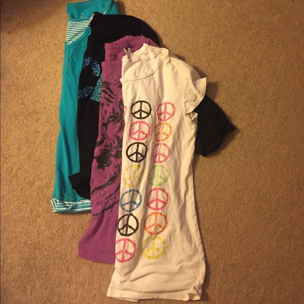 ⚡️4 Girls shirts Bundle⚡️