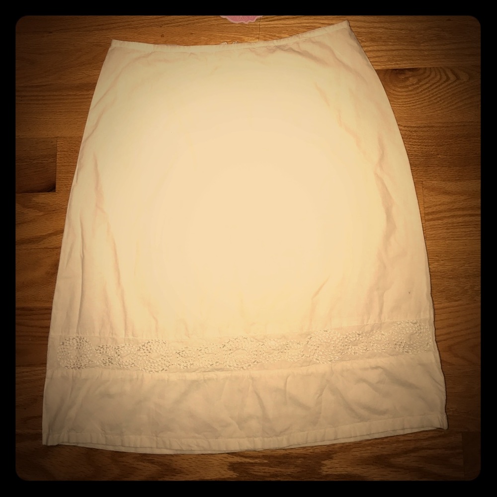 White skirt 🔔