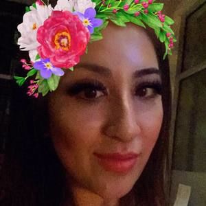 Meet your Posher, Daniella