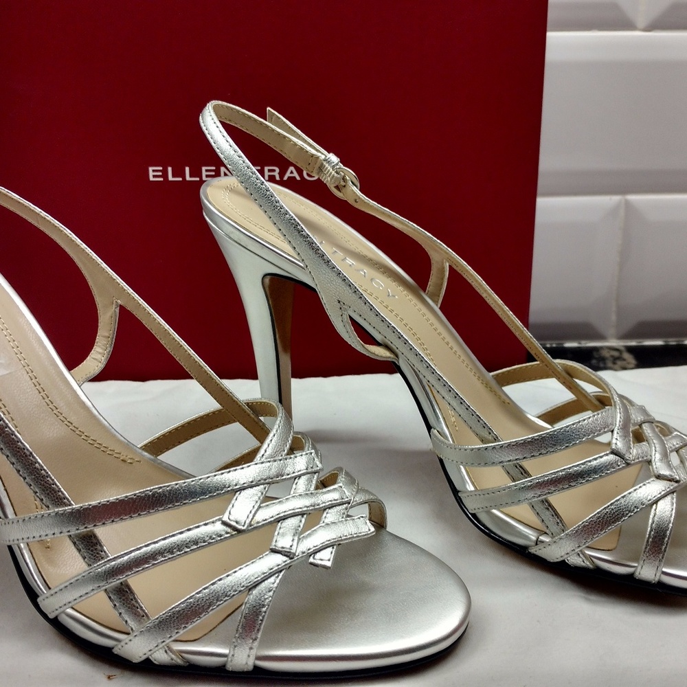 New w/ Box Ellen Tracy Strappy Heels