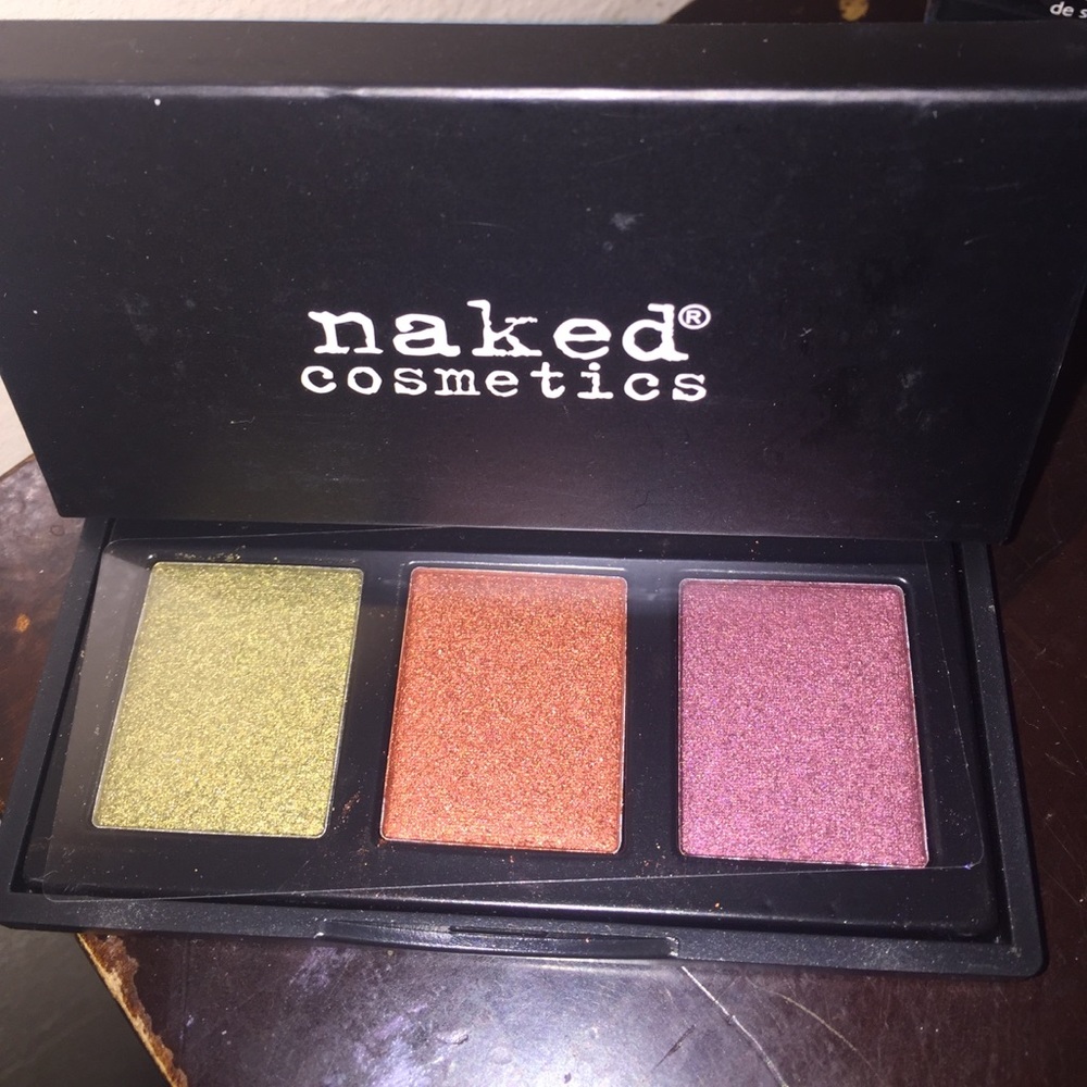 Naked cosmetics Eyeshadow