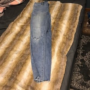 Ripped knee, leg hem jeans