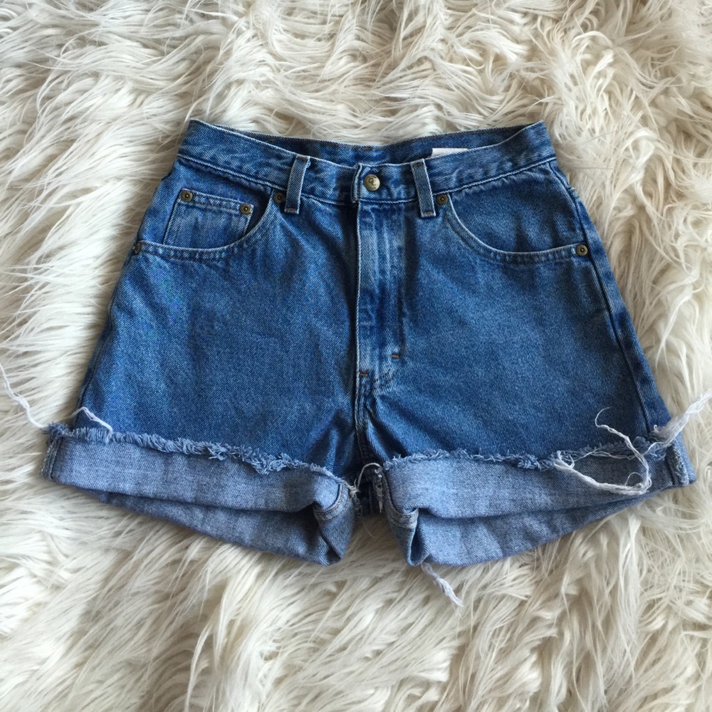 class club high waisted shorts