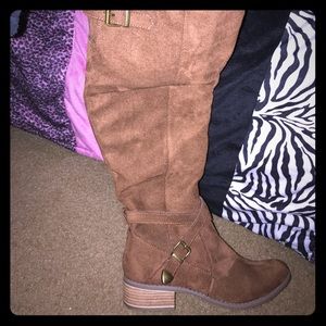 Merona riding boots     Brand new never worn