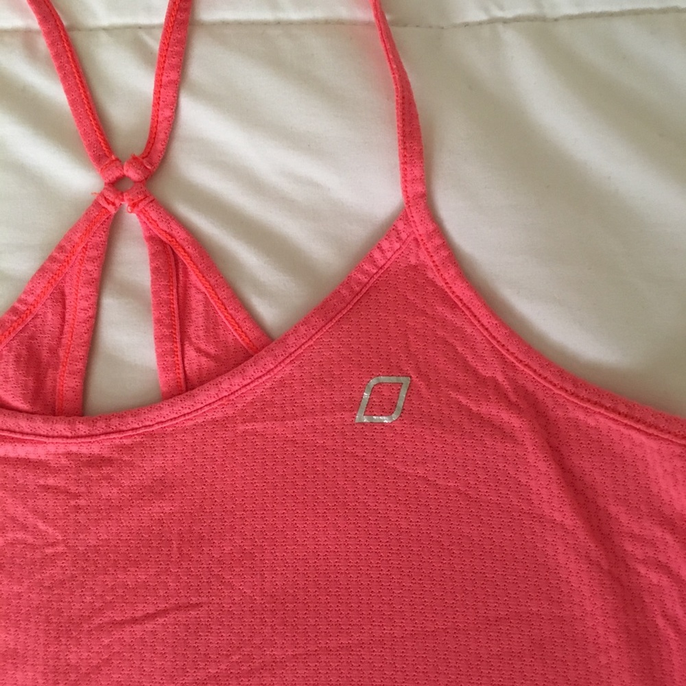 Lorna Jane Excel Tank - Picture 3 of 4
