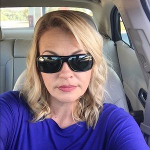 Meet your Posher, Thomasina