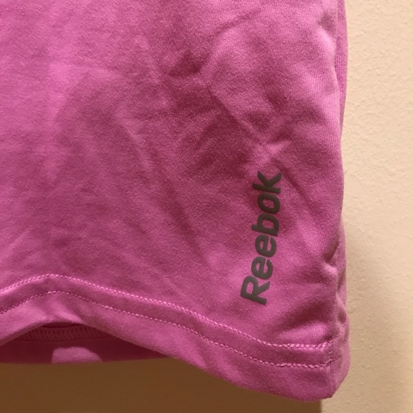 NWT Reebok athletic v neck - Picture 3 of 4