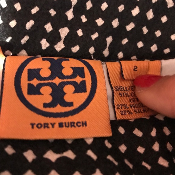 Black and white - Picture 3 of 3