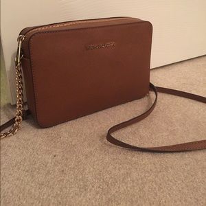 Michael Kors Jet Set Crossbody