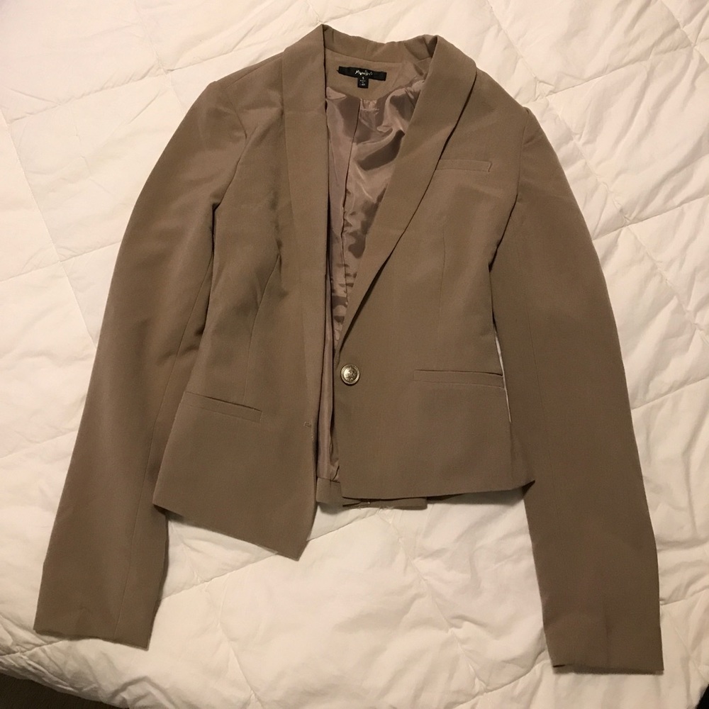 Suit jacket