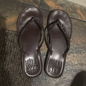 Leather Hollister flip flops