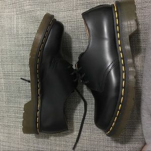Black Dr. Martens 1461 Smooth Leather