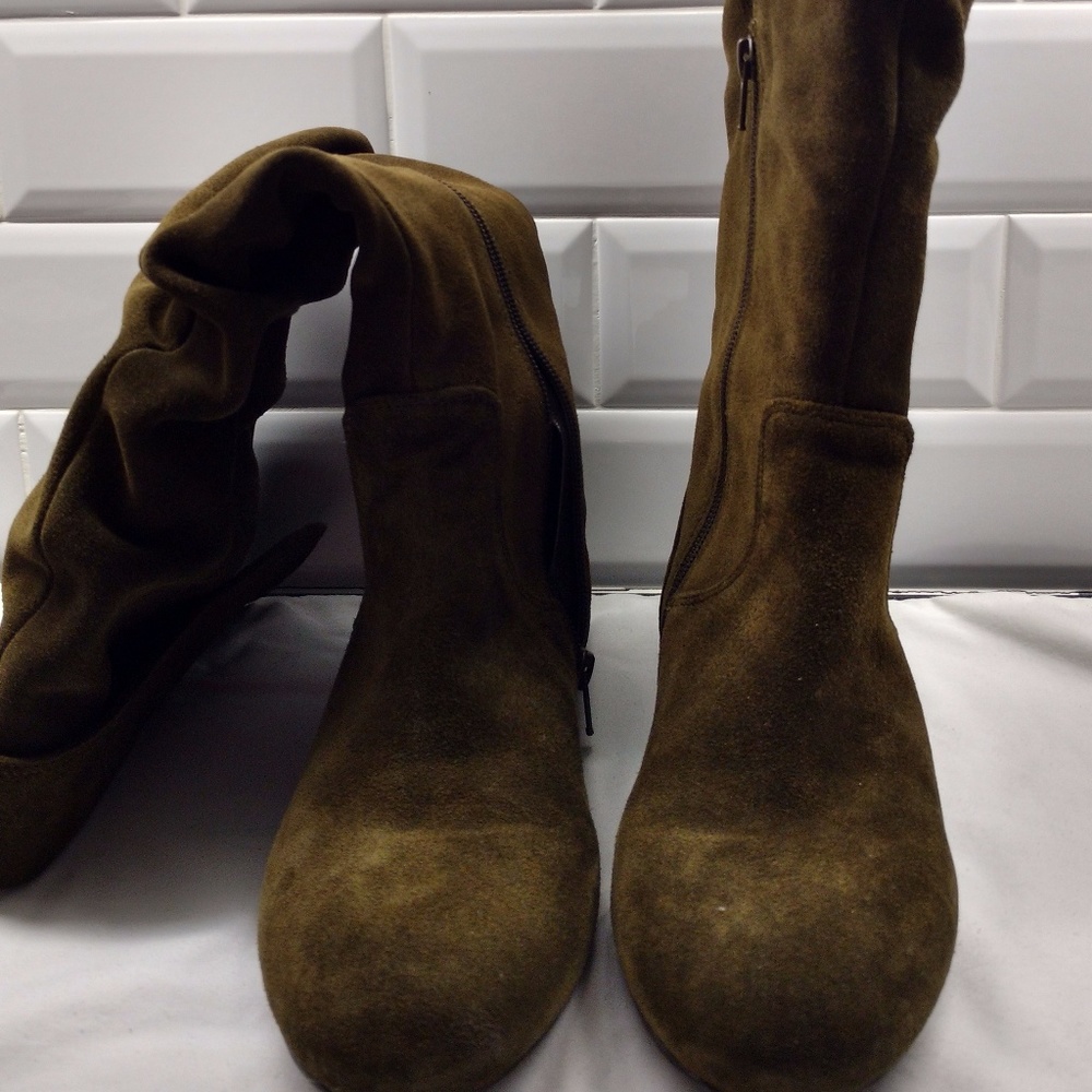 Banana Republic Suede Boots New w/ Box