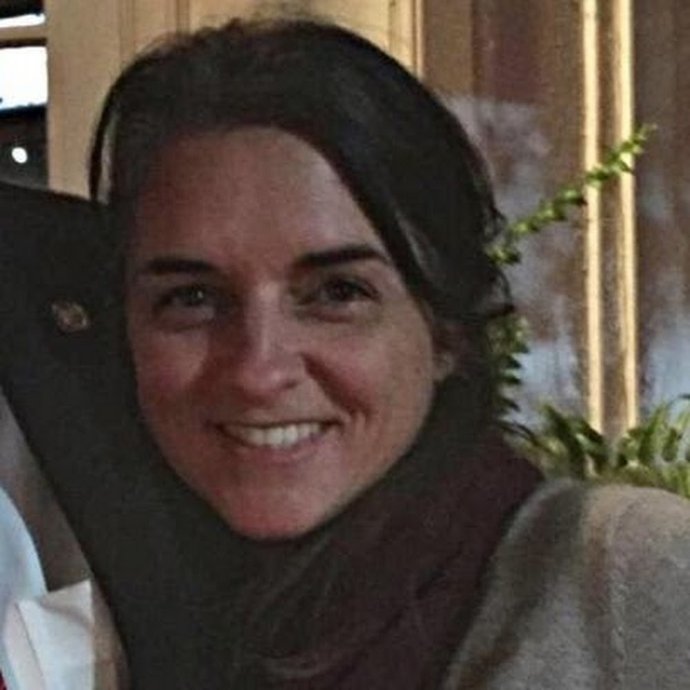 Meet your Posher, Giffney