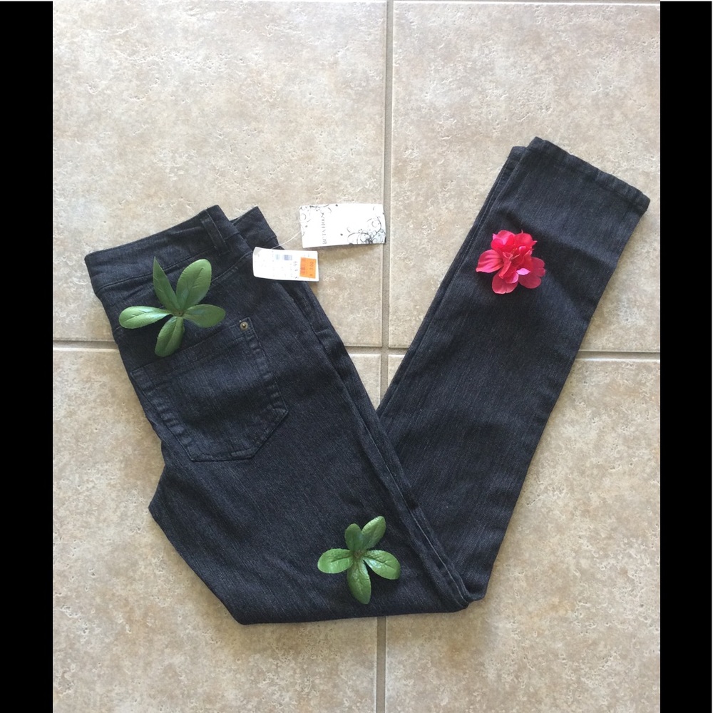 Black skinny jeans
